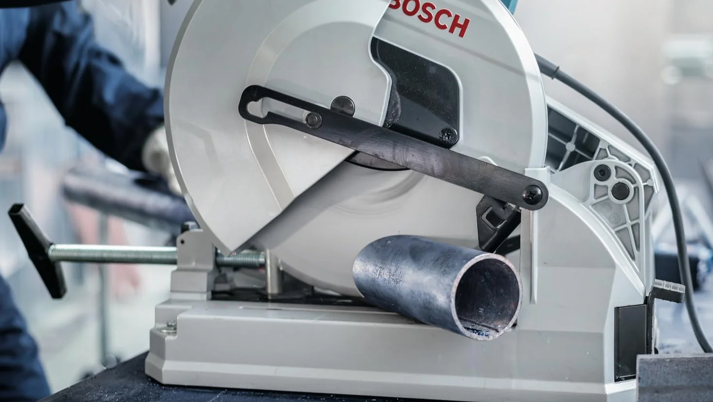 Bosch 1x Tarcza pilarska PRO Steel do przewodowych stołowych pił tarczowych do pracy na sucho (do Stal, Ø mm, Professional Akcesoria Piła kątowa do pracy na sucho)