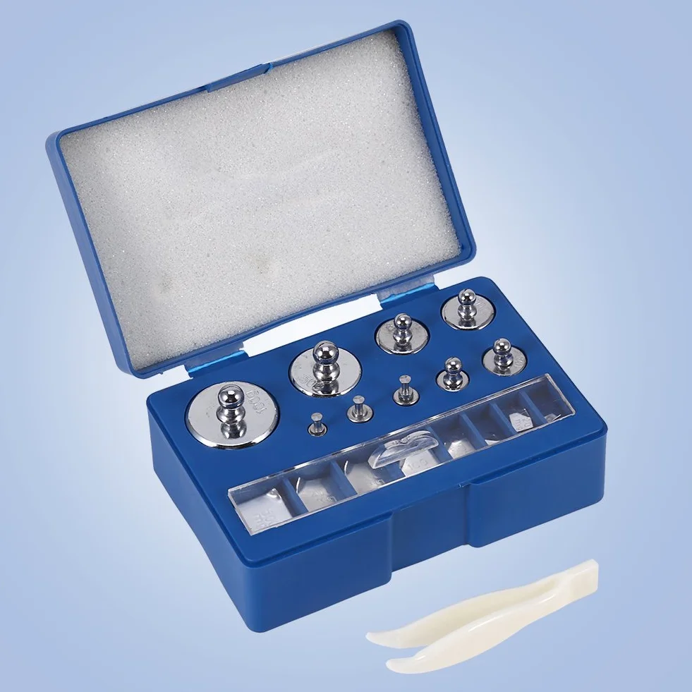 17 Szt. Zestaw Obciążników ze Stali Nr 45 Zestaw Precyzyjnych Ważenia Kalibracyjnego 10 Mg-100 G z 1-częściową Pęsetą