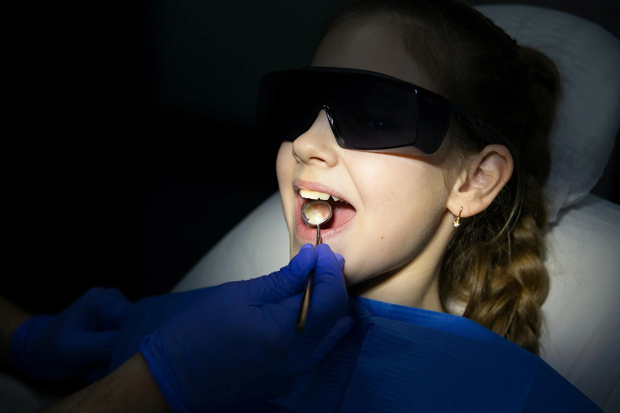 Lustro dentystyczne z uchwytem, lusterko do zębów stal nierdzewna narzędzia dentystyczne do kontroli czyszczenia zębów, higieniczne lustro do codziennego użytku CE