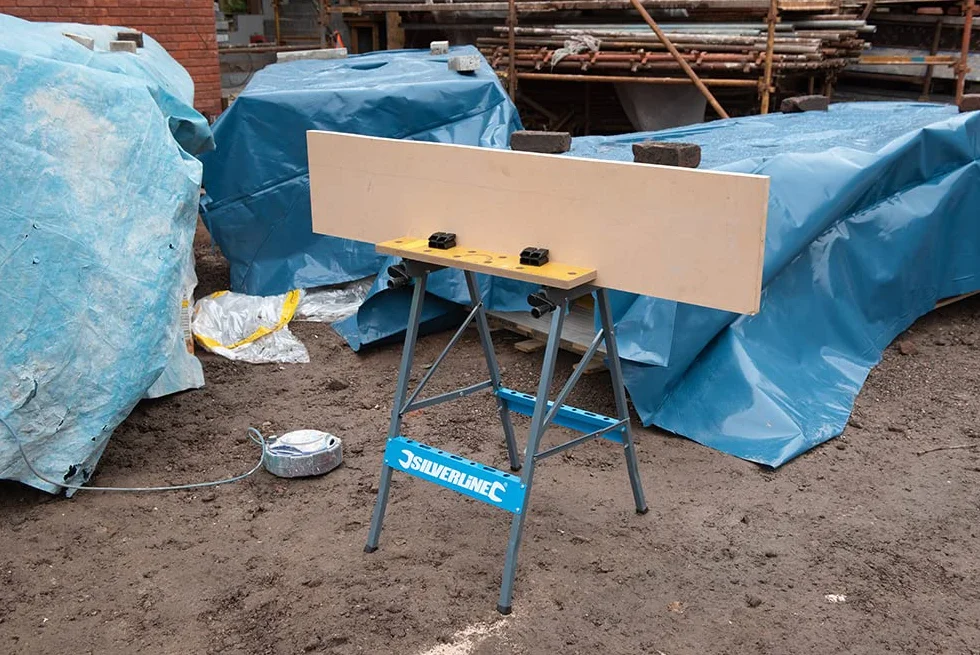 Silverline TB01 przenośny składany stół warsztatowy, brązowy, 100 kg