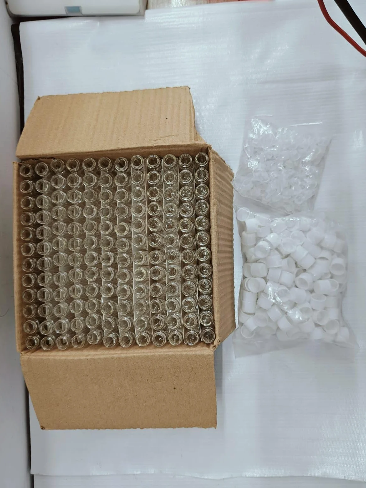Spancare (144 szklane butelki) 2 dram homeopatia szklane butelki próbka szklane fiolki wykonane neutralnie