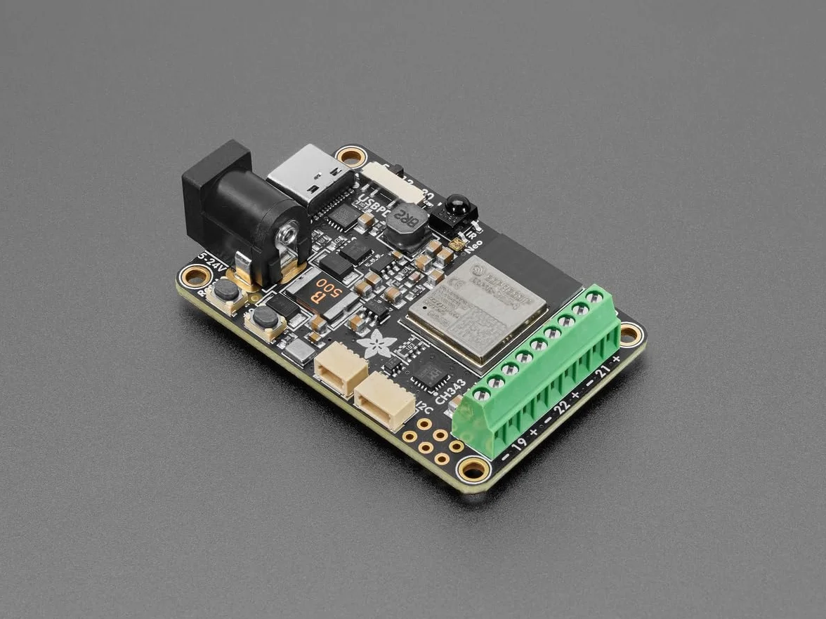 Adafruit Sparkle Motion - All-In-One WLED i xLights Board, 6100