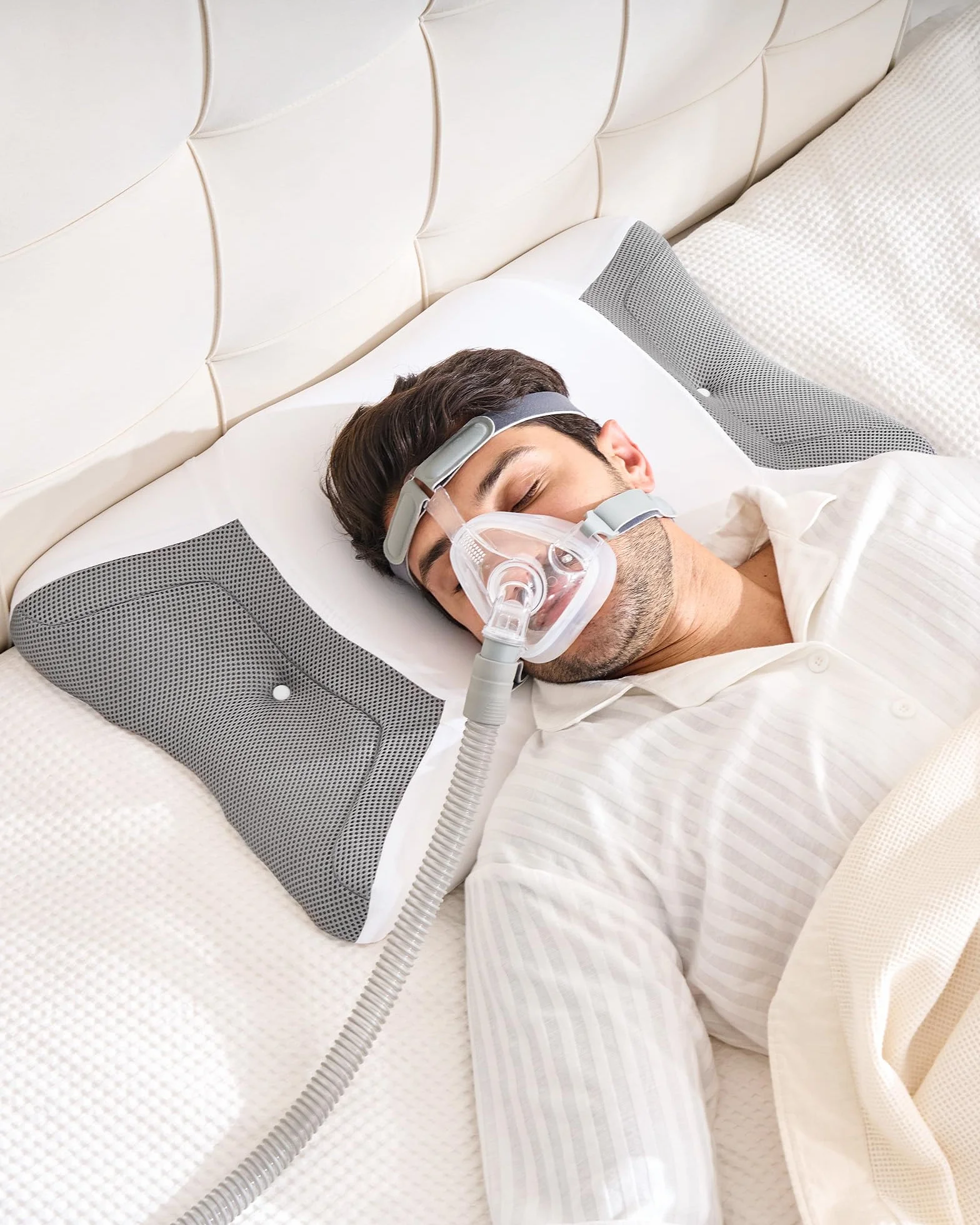 Poduszka CPAP na szyję z pianki wiskoelastycznej ergonomiczna dla bezdechu sennego z poszerzonymi rowkami bocznymi